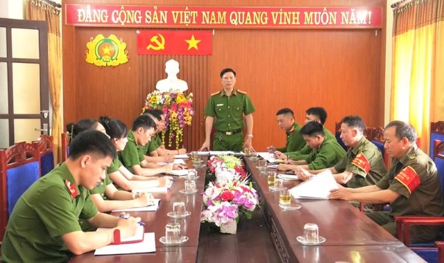Công an Thị trấn Đức Thọ tăng cường đảm bảo ANTT, ATGT dịp nghỉ lễ 30/4.